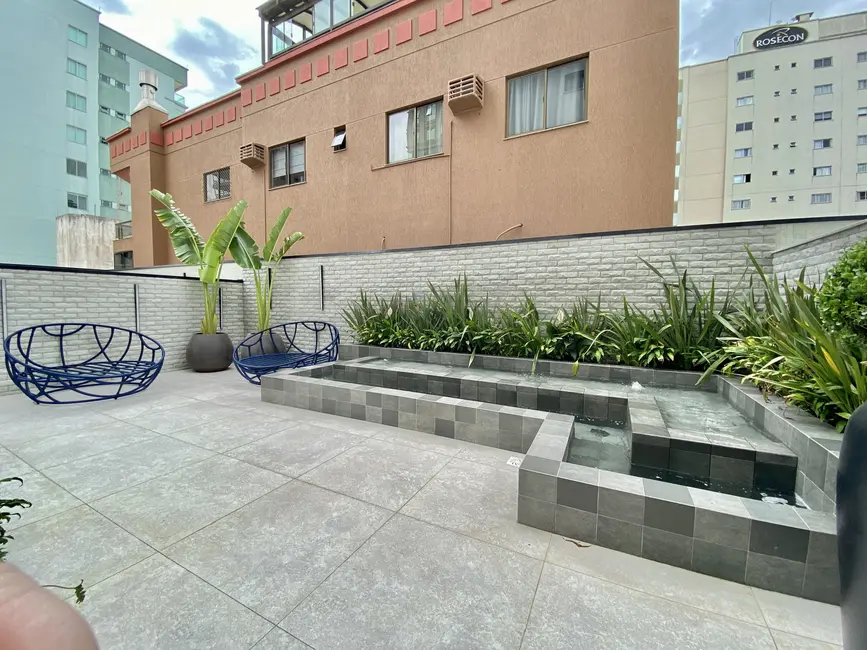 Foto 4 de Apartamento com 4 quartos à venda, 202m2 em Meia Praia, Itapema - SC
