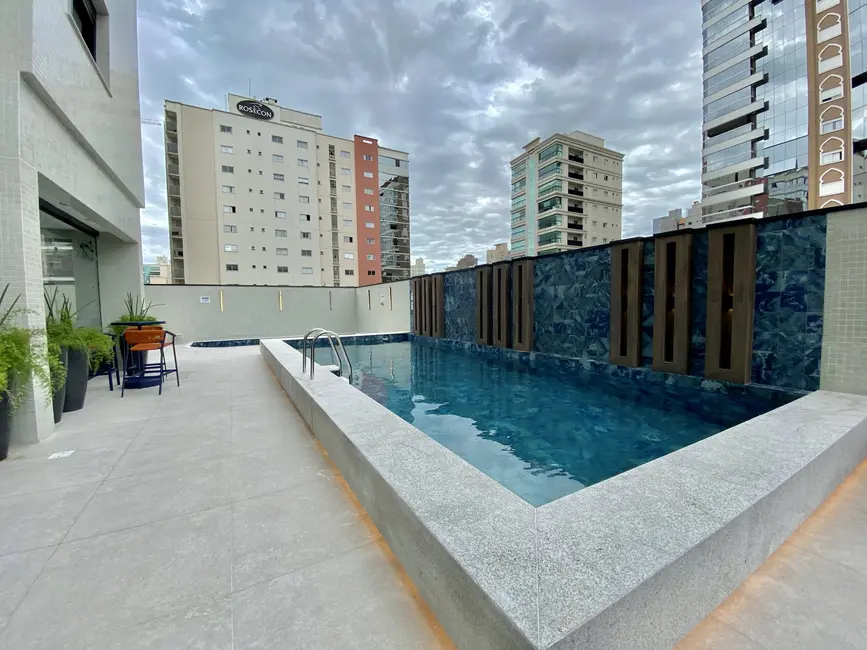 Foto 3 de Apartamento com 4 quartos à venda, 202m2 em Meia Praia, Itapema - SC