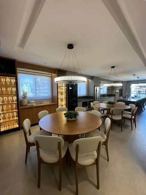 Foto 5 de Apartamento com 3 quartos à venda, 131m2 em Meia Praia, Itapema - SC