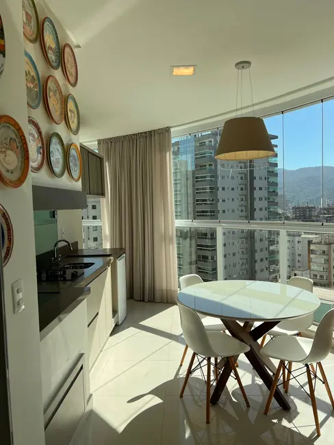 Foto 5 de Apartamento com 3 quartos à venda, 120m2 em Meia Praia, Itapema - SC