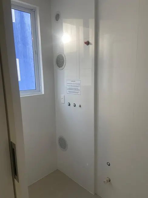 Apartamento com 3 quartos à venda, 130m2 em Meia Praia, Itapema - SC - imagem 9 Foto 9 de Apartamento com 3 quartos à venda, 130m2 em Meia Praia, Itapema - SC