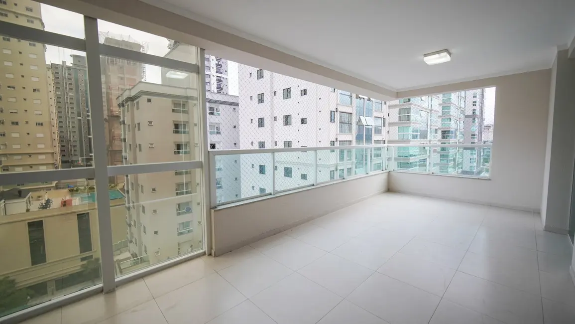 Foto 9 de Apartamento com 4 quartos à venda, 175m2 em Meia Praia, Itapema - SC