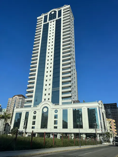 Foto 1 de Apartamento com 4 quartos à venda, 183m2 em Itapema - SC