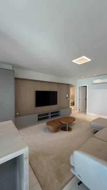 Foto 6 de Apartamento com 3 quartos à venda, 157m2 em Meia Praia, Itapema - SC