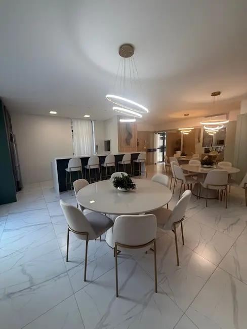 Foto 8 de Apartamento com 2 quartos à venda, 69m2 em Itapema - SC