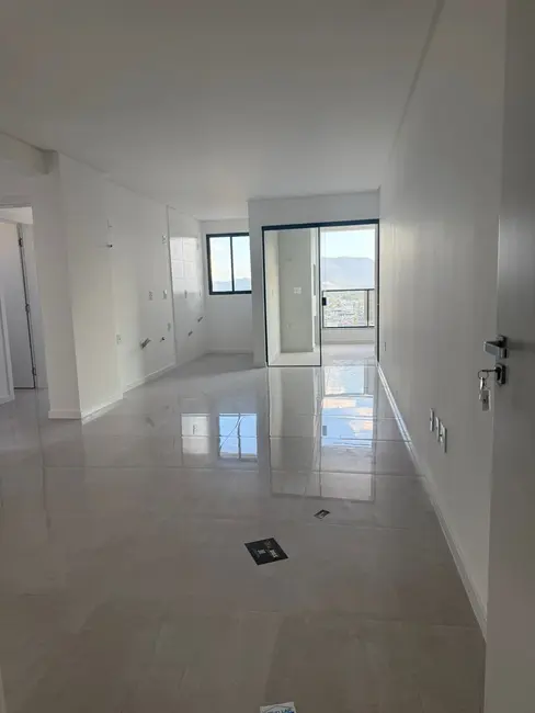 Foto 1 de Apartamento com 2 quartos à venda, 69m2 em Itapema - SC