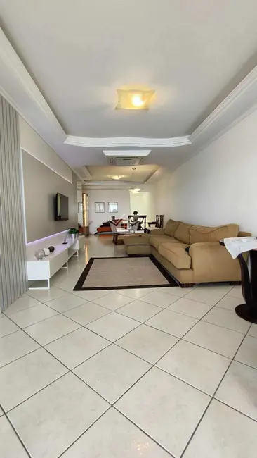 Foto 2 de Apartamento com 3 quartos para alugar em Centro, Itapema - SC