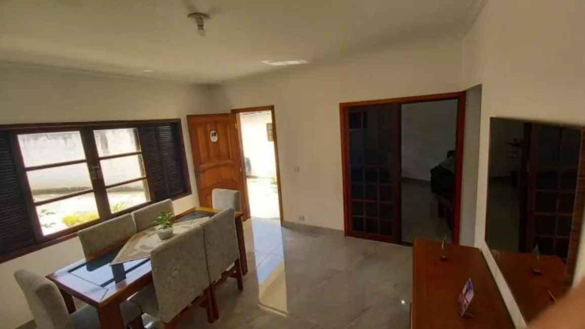 Foto 2 de Casa com 3 quartos à venda, 200m2 em Jardim Saporito, Taboao Da Serra - SP