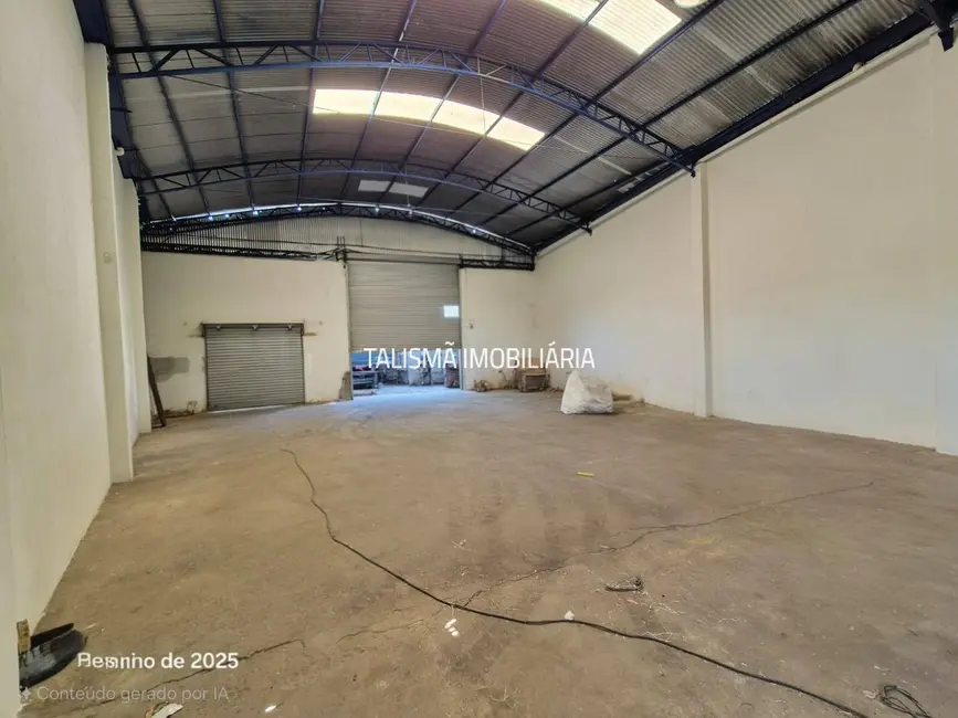 Foto 2 de Armazém / Galpão para alugar, 300m2 em Jardim Record, Taboao Da Serra - SP