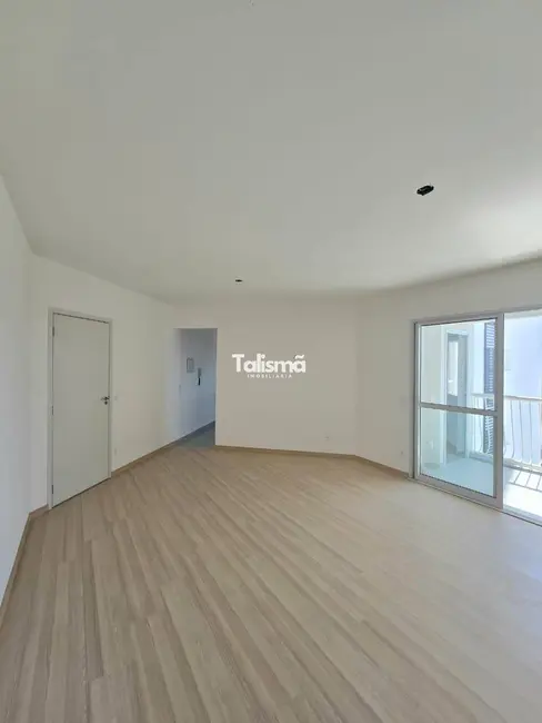 Foto 3 de Apartamento com 2 quartos à venda, 82m2 em Embu Das Artes - SP