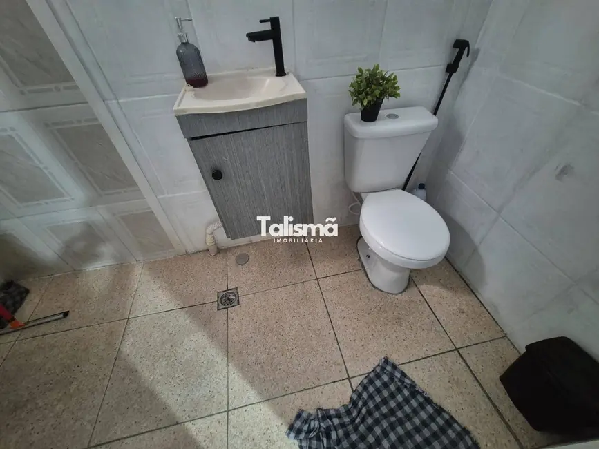 Casa com 4 quartos à venda, 200m2 em Jardim Record, Taboao Da Serra - SP - imagem 6 Foto 6 de Casa com 4 quartos à venda, 200m2 em Jardim Record, Taboao Da Serra - SP