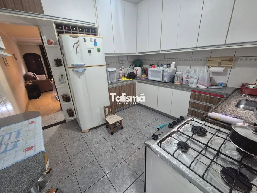 Foto 5 de Casa com 2 quartos à venda, 200m2 em Parque Pinheiros, Taboao Da Serra - SP
