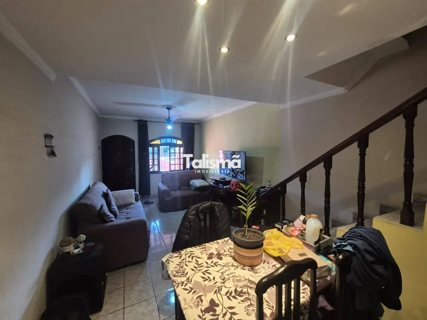 Foto 1 de Casa com 2 quartos à venda, 200m2 em Parque Pinheiros, Taboao Da Serra - SP