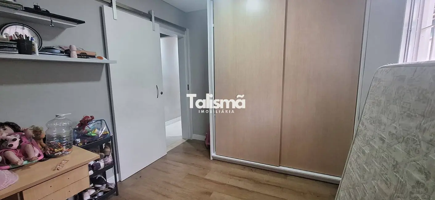 Casa com 2 quartos à venda, 100m2 em Jardim Triângulo, Taboao Da Serra - SP - imagem 7 Foto 7 de Casa com 2 quartos à venda, 100m2 em Jardim Triângulo, Taboao Da Serra - SP