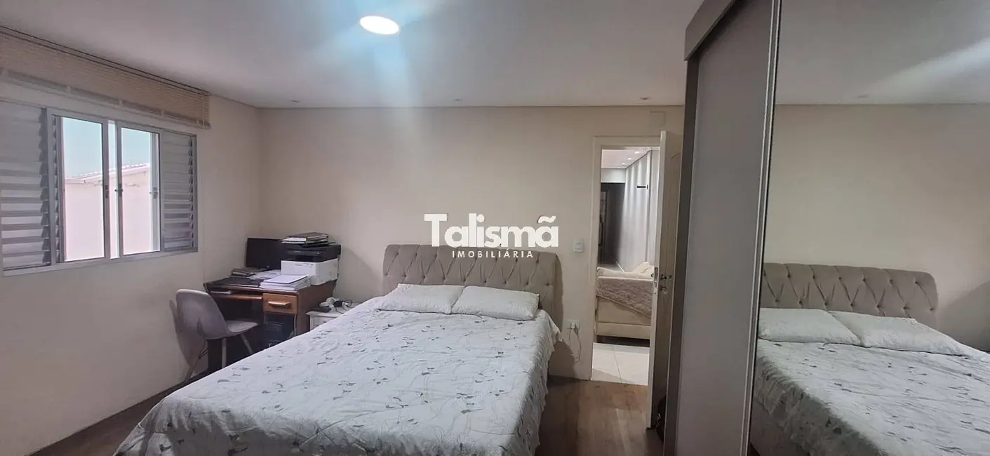 Casa com 2 quartos à venda, 100m2 em Jardim Triângulo, Taboao Da Serra - SP - imagem 9 Foto 9 de Casa com 2 quartos à venda, 100m2 em Jardim Triângulo, Taboao Da Serra - SP