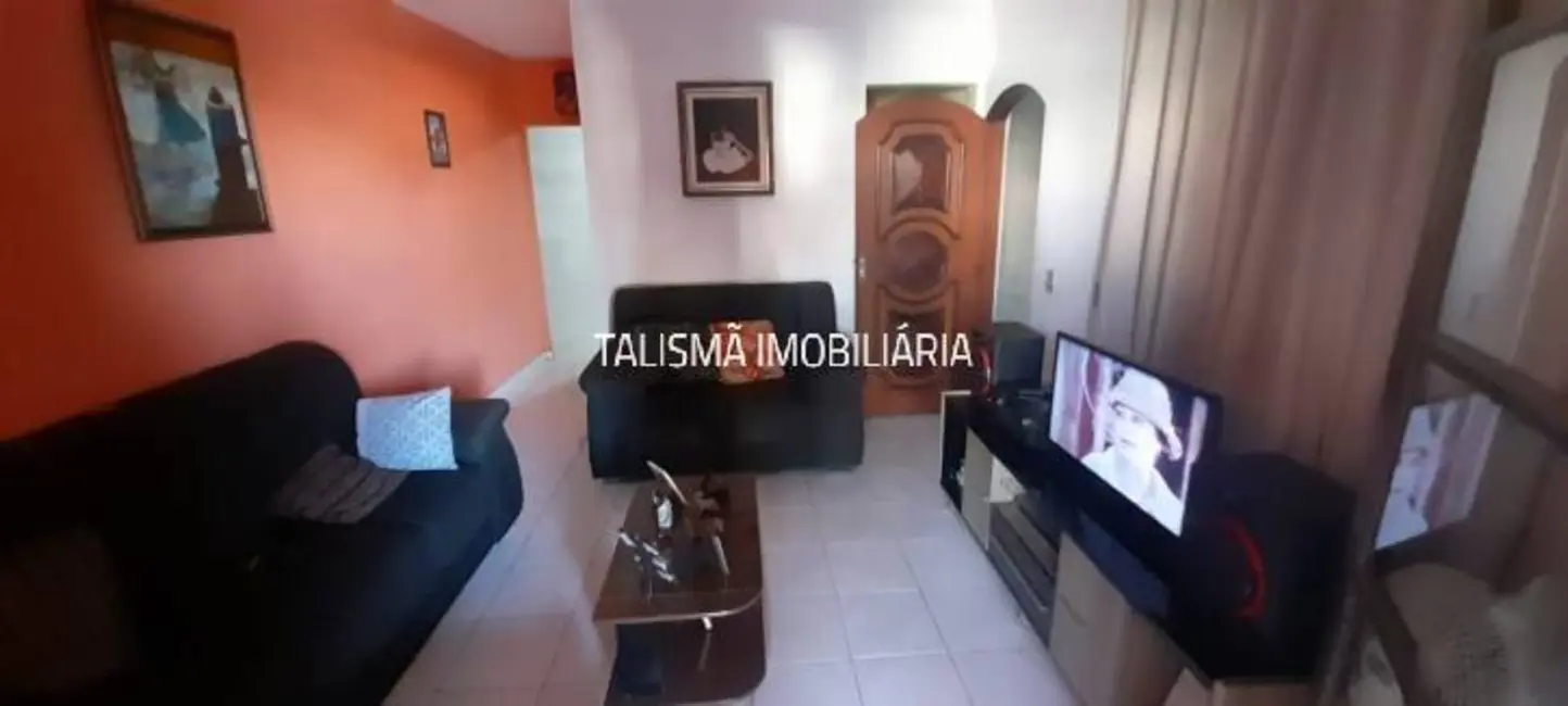 Foto 1 de Sobrado com 3 quartos à venda, 110m2 em Parque Pinheiros, Taboao Da Serra - SP