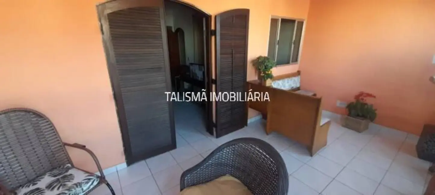 Foto 4 de Sobrado com 3 quartos à venda, 110m2 em Parque Pinheiros, Taboao Da Serra - SP