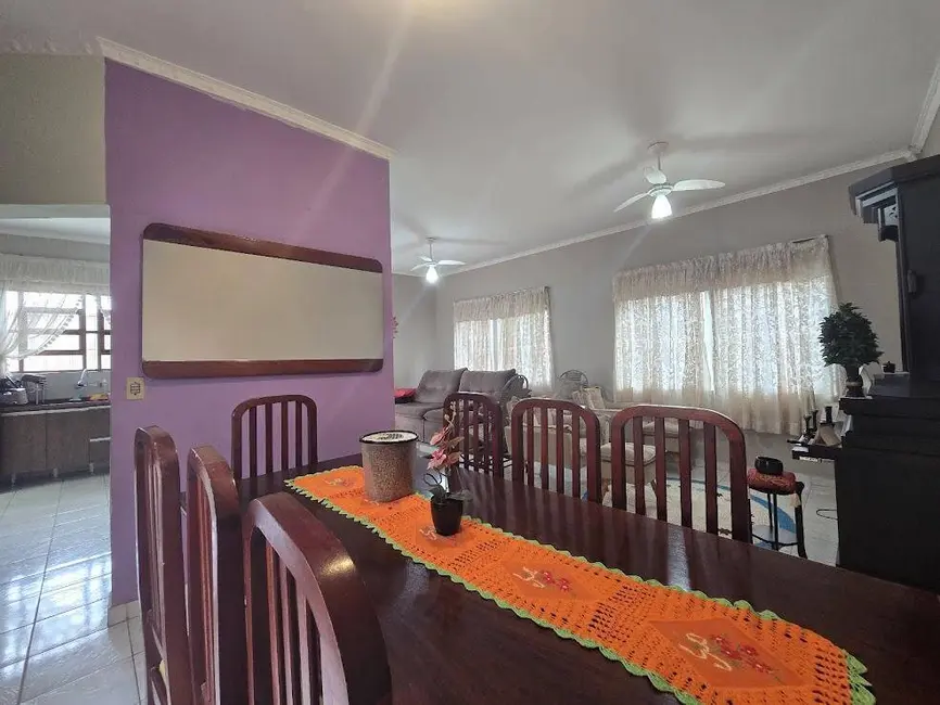 Foto 6 de Casa com 3 quartos à venda, 260m2 em Peruibe - SP
