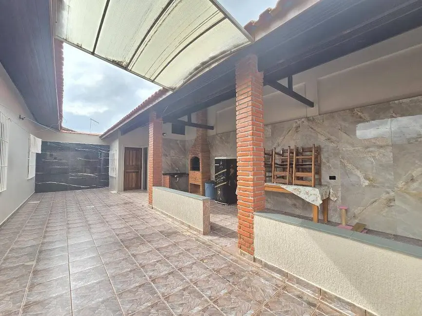 Foto 3 de Casa com 3 quartos à venda, 260m2 em Peruibe - SP