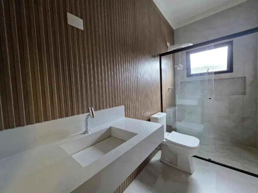 Foto 9 de Casa com 3 quartos à venda, 288m2 em Peruibe - SP