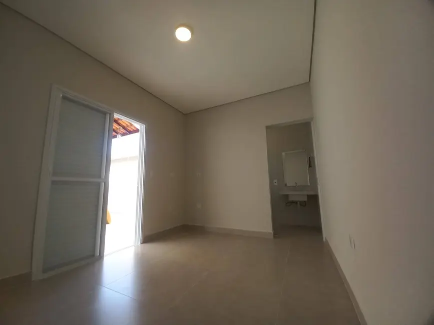 Foto 3 de Casa com 3 quartos à venda, 250m2 em Peruibe - SP