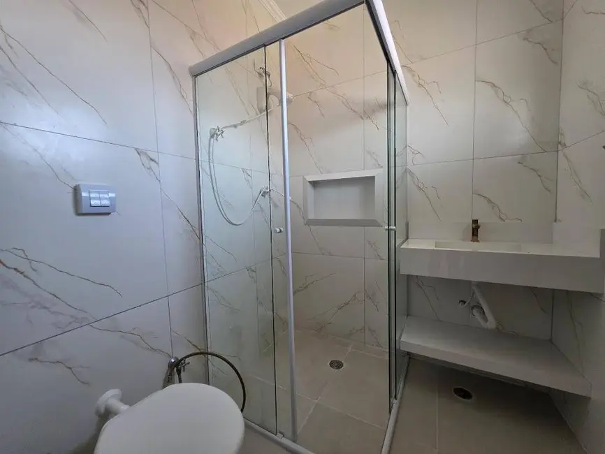 Casa com 3 quartos à venda, 290m2 em Peruibe - SP - imagem 6 Foto 6 de Casa com 3 quartos à venda, 290m2 em Peruibe - SP