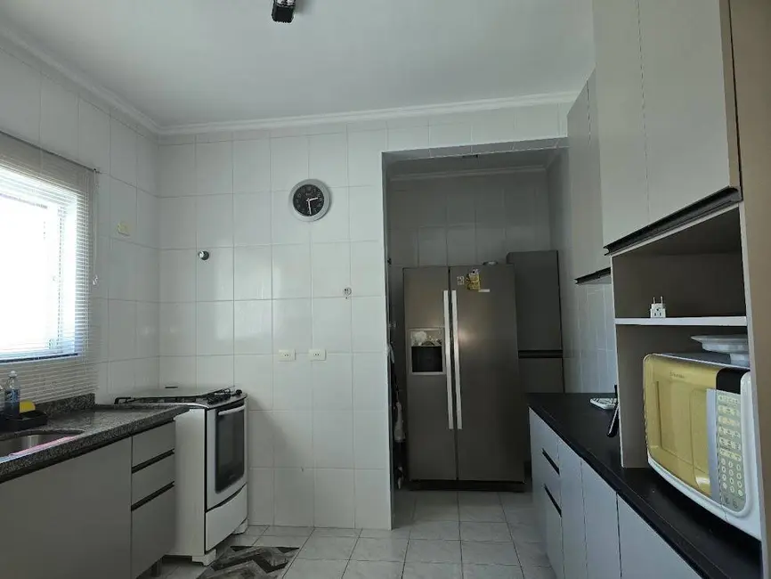 Foto 4 de Casa com 3 quartos à venda, 250m2 em Peruibe - SP