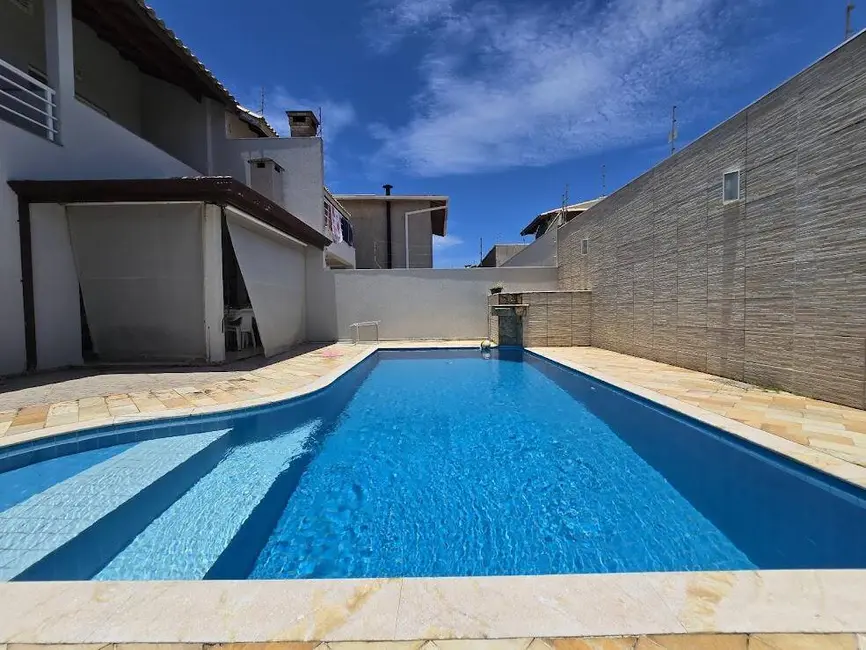 Foto 1 de Casa com 3 quartos à venda, 250m2 em Peruibe - SP