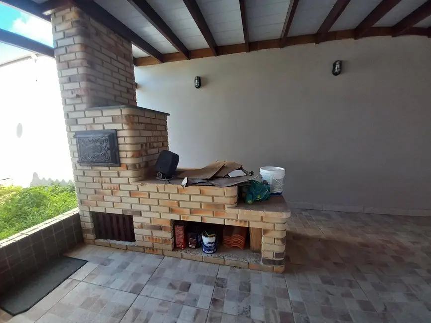 Foto 8 de Casa com 4 quartos à venda, 250m2 em Peruibe - SP