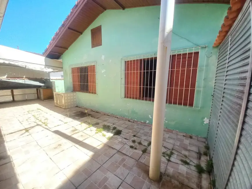 Foto 5 de Casa com 2 quartos à venda, 265m2 em Peruibe - SP