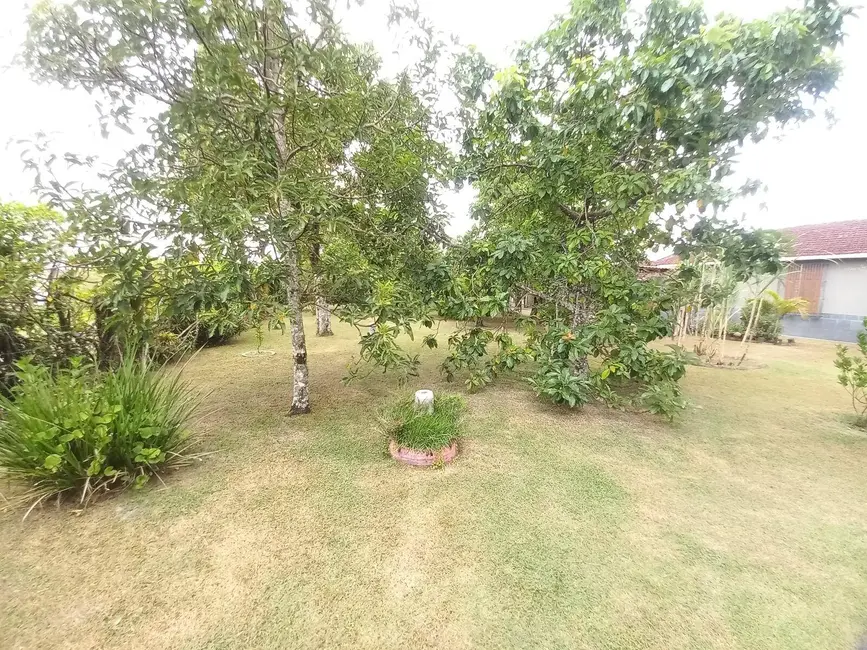 Chácara com 3 quartos à venda, 976m2 em Peruibe - SP - imagem 3 Foto 3 de Chácara com 3 quartos à venda, 976m2 em Peruibe - SP
