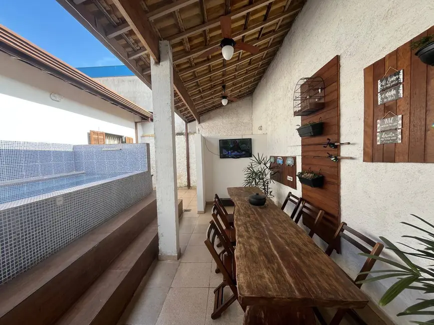 Foto 3 de Casa com 3 quartos à venda, 250m2 em Peruibe - SP