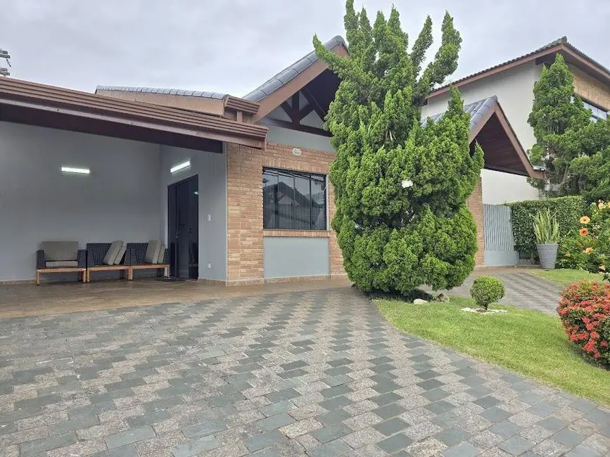 Foto 3 de Casa com 4 quartos à venda, 387m2 em Peruibe - SP