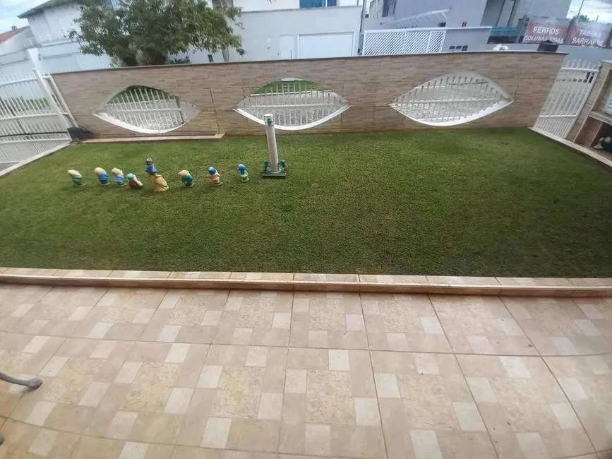 Casa com 4 quartos à venda, 280m2 em Peruibe - SP - imagem 4 Foto 4 de Casa com 4 quartos à venda, 280m2 em Peruibe - SP