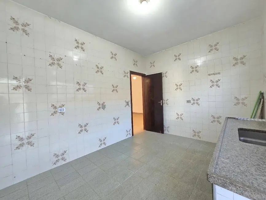 Casa com 3 quartos à venda, 264m2 em Peruibe - SP - imagem 9 Foto 9 de Casa com 3 quartos à venda, 264m2 em Peruibe - SP