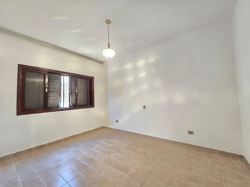 Casa com 3 quartos à venda, 264m2 em Peruibe - SP - imagem 7 Foto 7 de Casa com 3 quartos à venda, 264m2 em Peruibe - SP