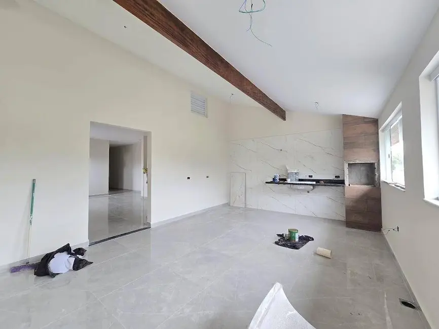 Foto 4 de Casa com 3 quartos à venda, 105m2 em Peruibe - SP