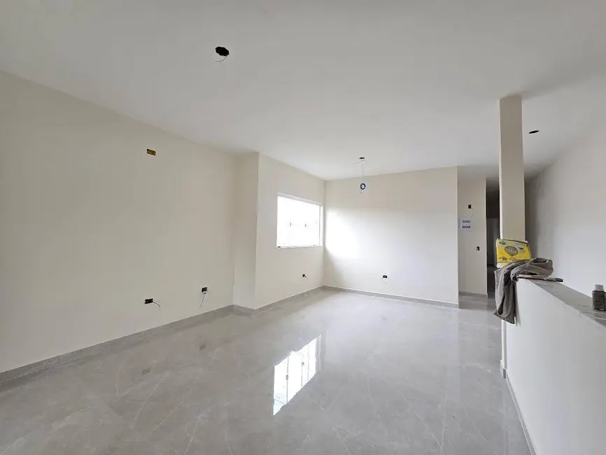 Foto 3 de Casa com 3 quartos à venda, 105m2 em Peruibe - SP