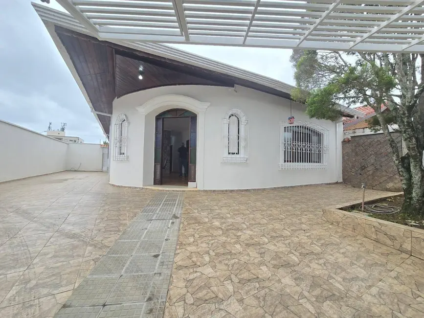 Casa com 3 quartos à venda, 250m2 em Peruibe - SP - imagem 1 Foto 1 de Casa com 3 quartos à venda, 250m2 em Peruibe - SP