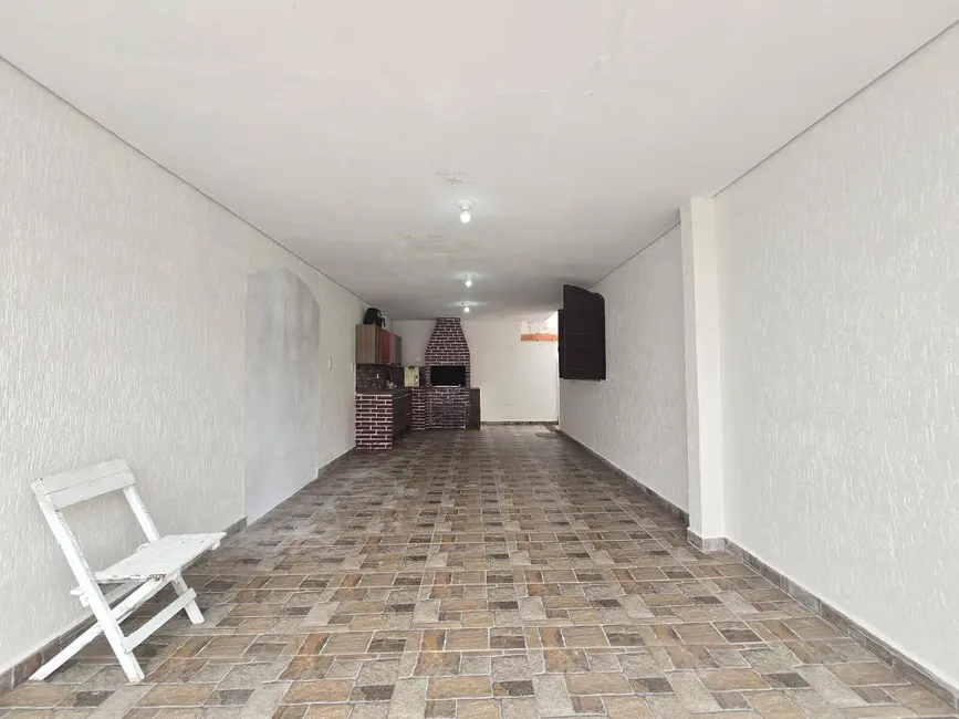 Casa com 3 quartos à venda, 250m2 em Peruibe - SP - imagem 7 Foto 7 de Casa com 3 quartos à venda, 250m2 em Peruibe - SP