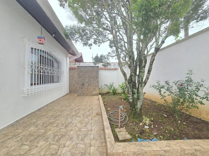Casa com 3 quartos à venda, 250m2 em Peruibe - SP - imagem 3 Foto 3 de Casa com 3 quartos à venda, 250m2 em Peruibe - SP