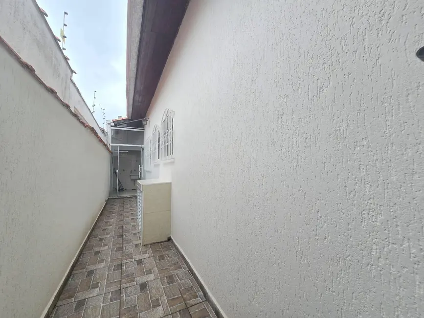 Casa com 3 quartos à venda, 250m2 em Peruibe - SP - imagem 5 Foto 5 de Casa com 3 quartos à venda, 250m2 em Peruibe - SP
