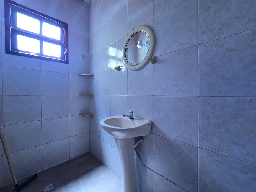 Foto 9 de Casa com 5 quartos à venda, 275m2 em Peruibe - SP