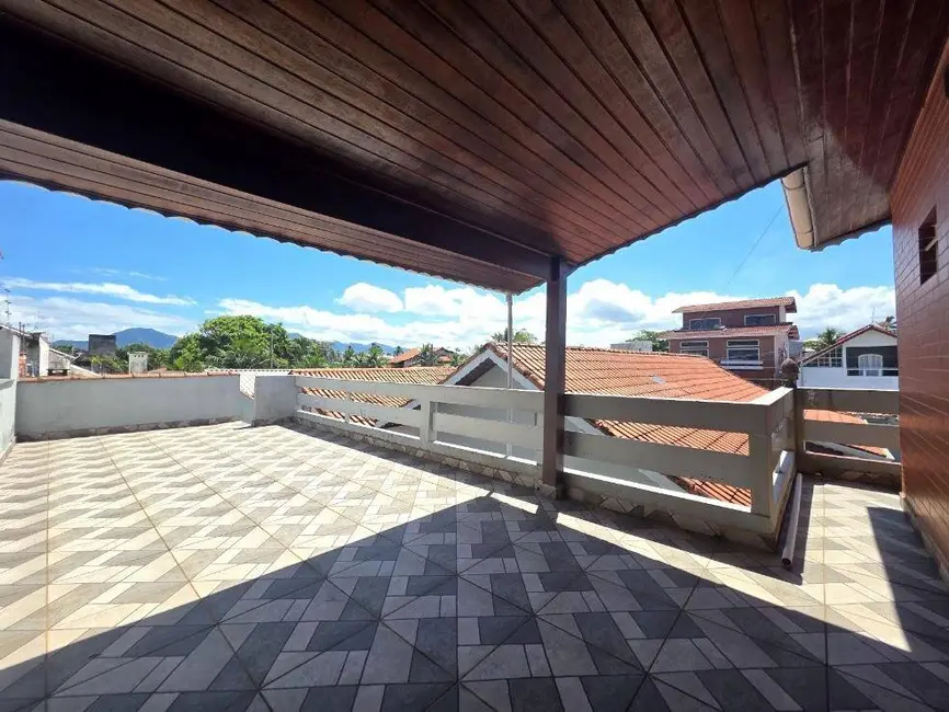 Foto 3 de Casa à venda, 523m2 em Peruibe - SP
