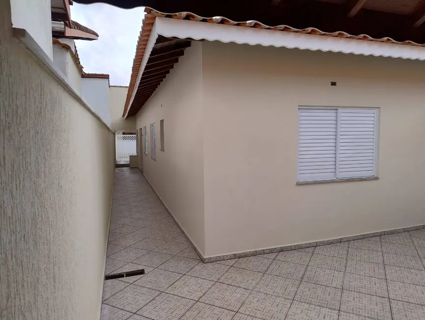 Foto 7 de Casa com 3 quartos à venda, 300m2 em Peruibe - SP