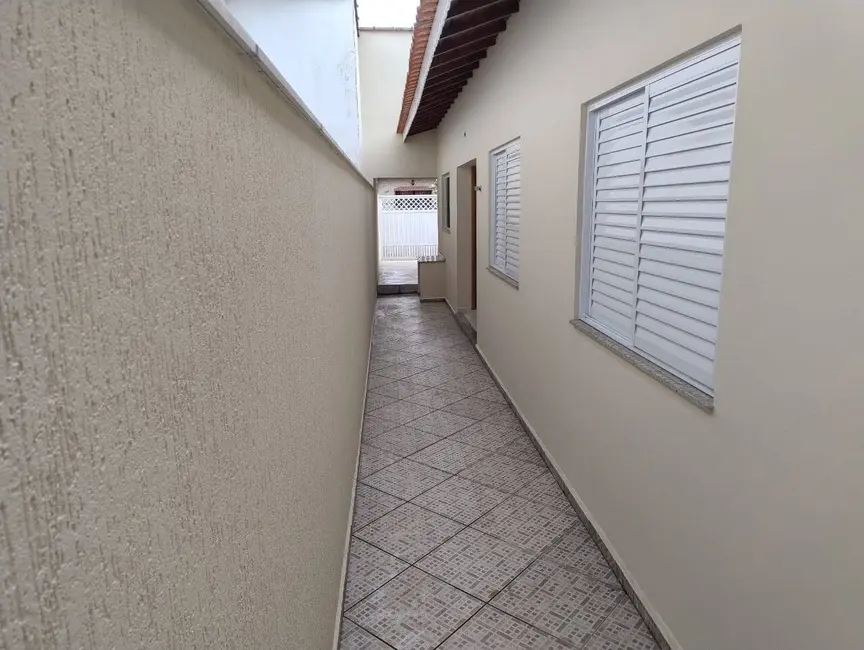 Foto 3 de Casa com 3 quartos à venda, 300m2 em Peruibe - SP