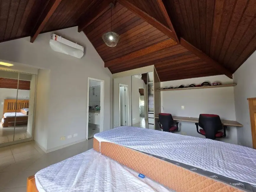 Foto 6 de Casa com 3 quartos à venda, 150m2 em Peruibe - SP