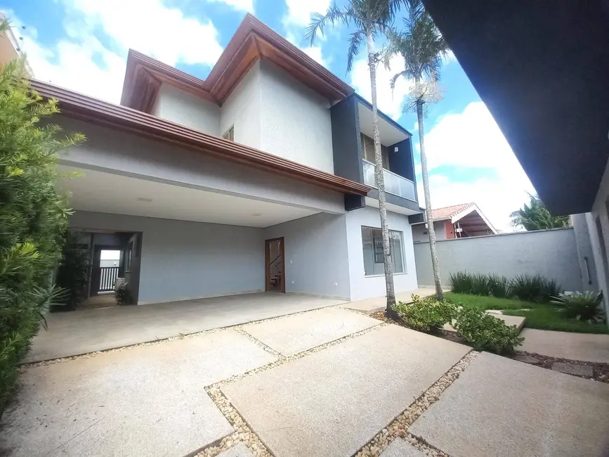 Foto 1 de Casa com 4 quartos à venda, 288m2 em Peruibe - SP