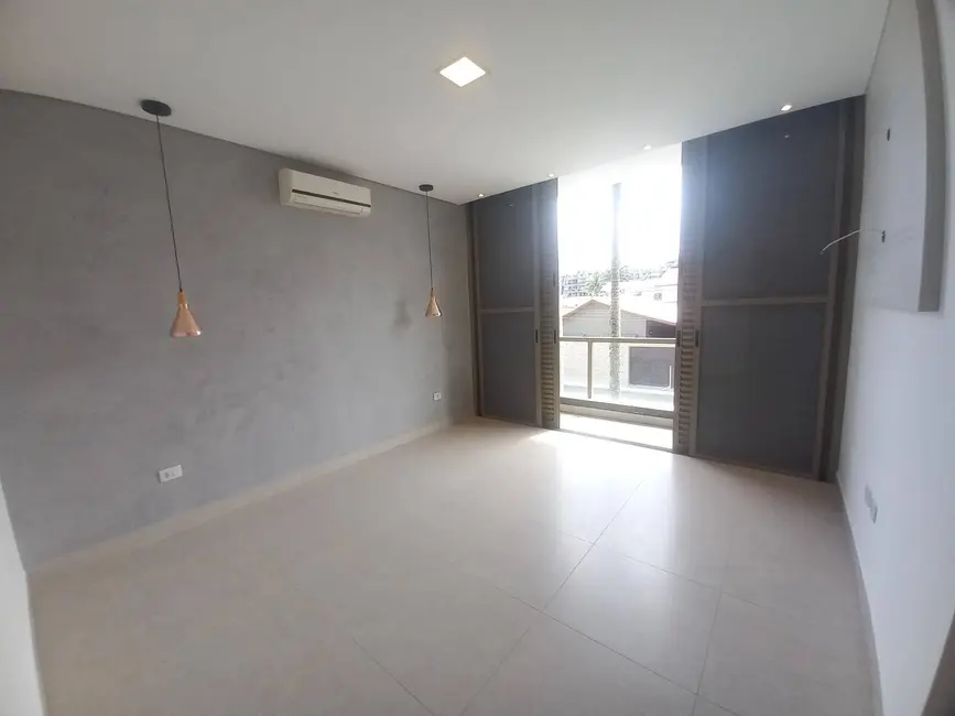 Foto 5 de Casa com 4 quartos à venda, 288m2 em Peruibe - SP