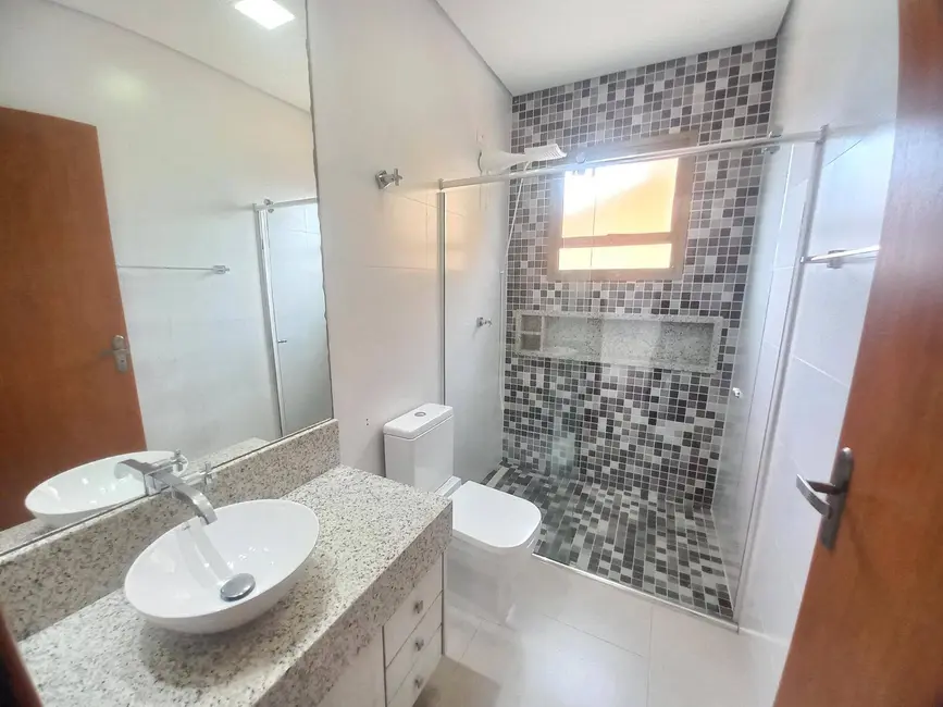Foto 8 de Casa com 4 quartos à venda, 288m2 em Peruibe - SP